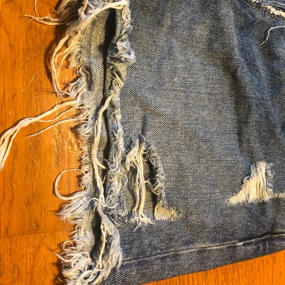 High Waisted Destroyed Denim Shorts - Picture 4 of 6